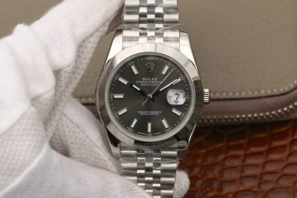 Rolex Datejust M126300-0008 EW Factory Hot Replica Watches Steel Strap - Hot Replica Watches