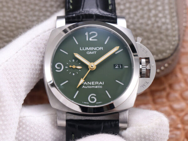 Panerai Luminor PAM1056 VS Factory Hot Replica Watches Black Strap - Hot Replica Watches