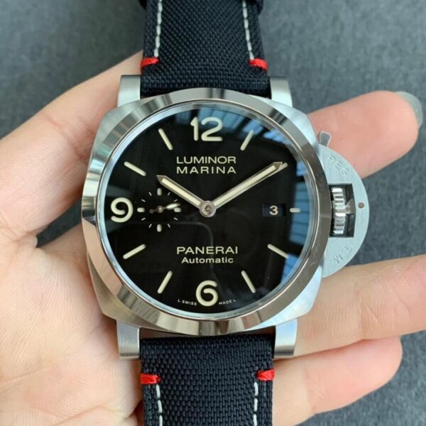 Panerai Luminor PAM01025 VS Factory Hot Replica Watches Black Strap - Hot Replica Watches