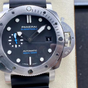 Panerai Submersible PAM01229 VS Factory Hot Replica Watches Black Strap - Hot Replica Watches