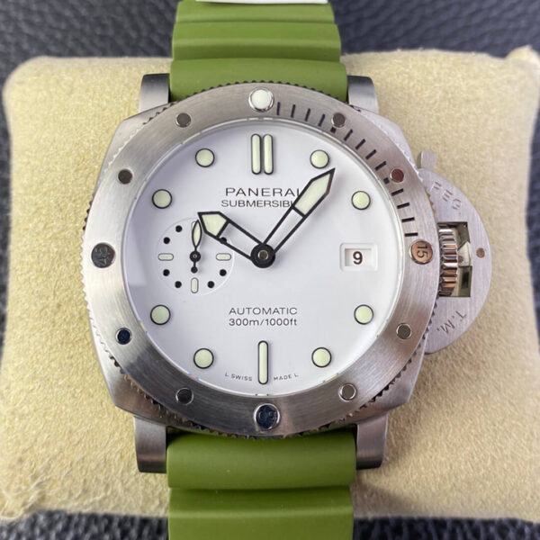 Panerai Submersible PAM01226 VS Factory Hot Replica Watches Green Strap - Hot Replica Watches