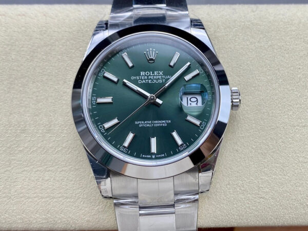 Rolex Datejust M126300-0019 VS Factory Hot Replica Watches Dark Green Dial - Hot Replica Watches