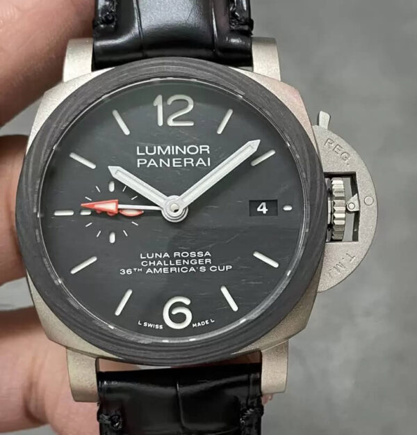 Panerai Luminor PAM01096 VS Factory Hot Replica Watches Black Strap - Hot Replica Watches
